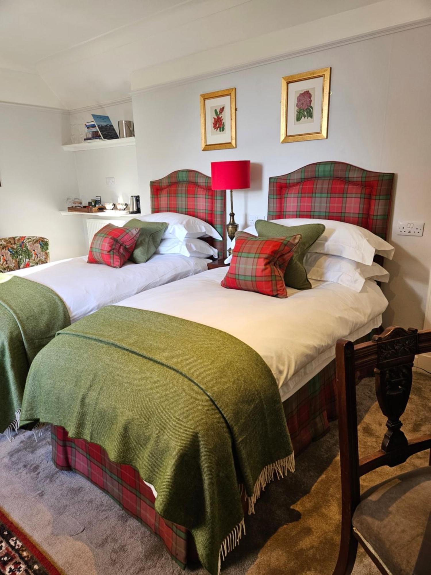 Craggan Bed & Breakfast Балатър Екстериор снимка
